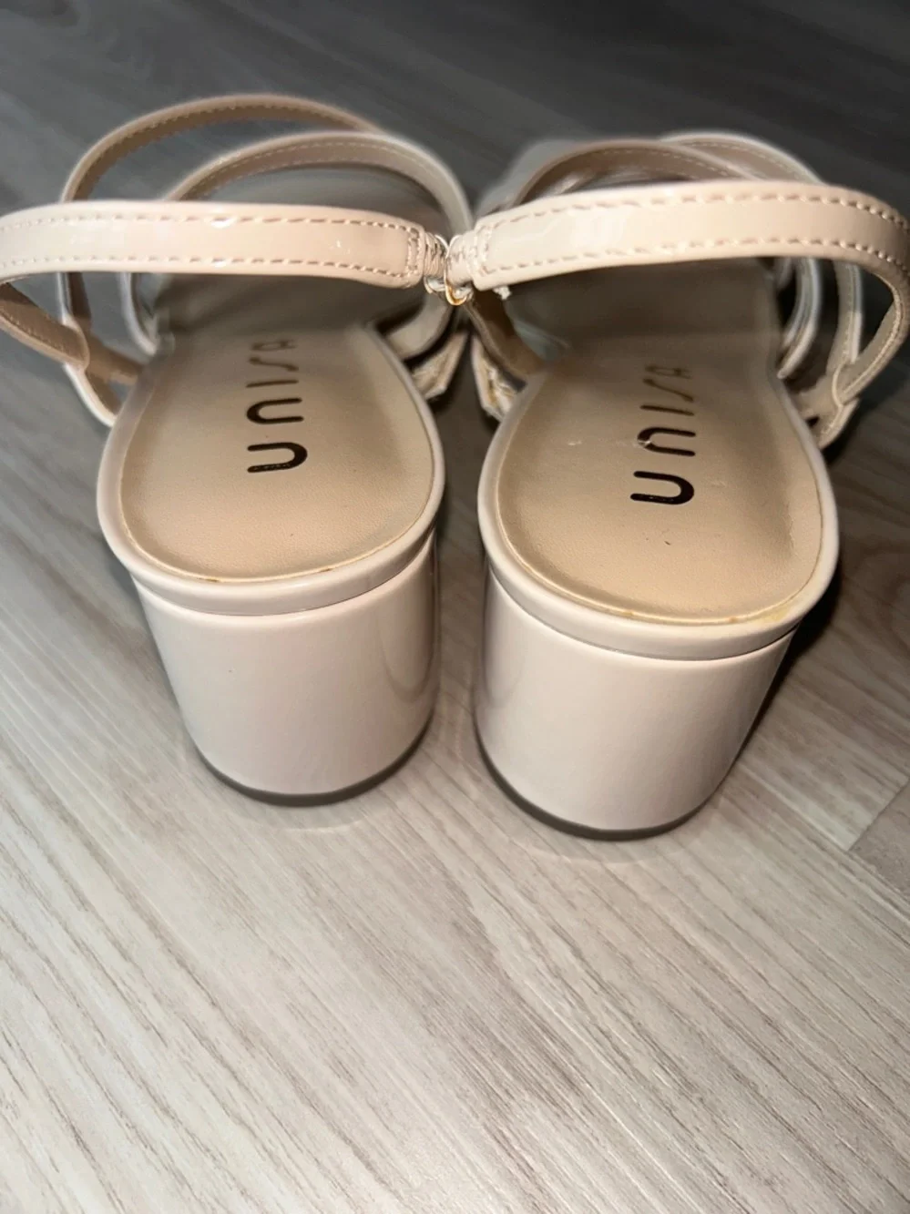 Unisa Strappy Patent Leather Slingback Sandals 7.5 Nude/Beige NWOT Square-Toe